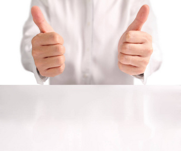 双手拇指出现h01nder visar tummen照片