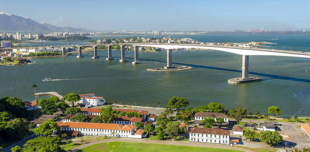 三桥，维多利亚，Es，巴西