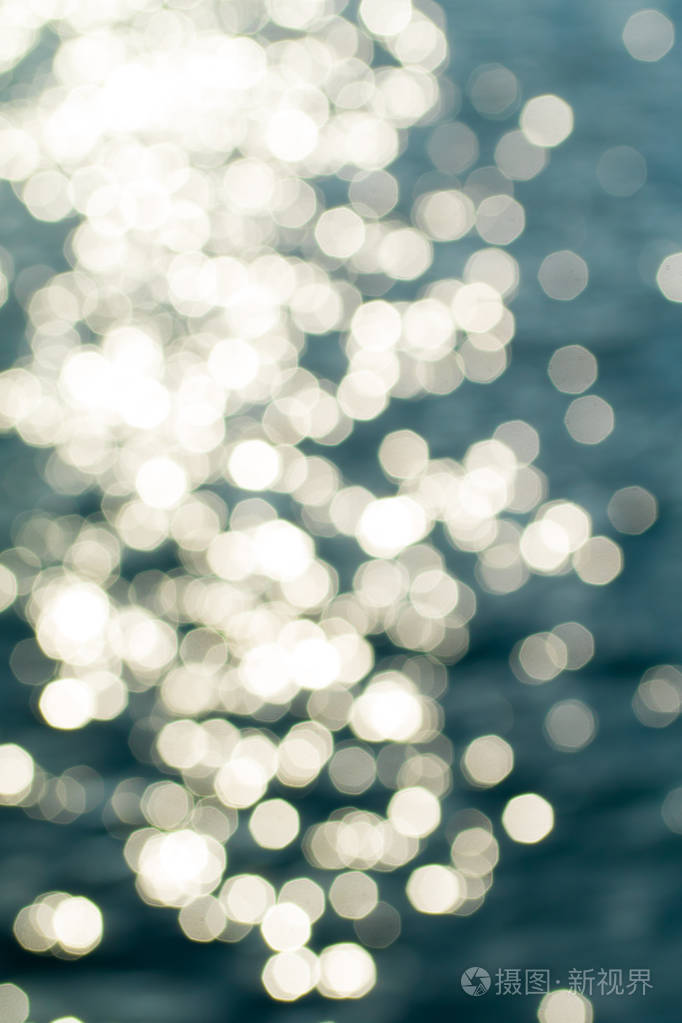 海面上的眩光散景