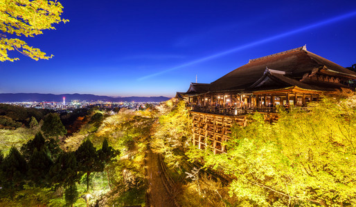 清水德拉寺，照亮了春天，日本京都