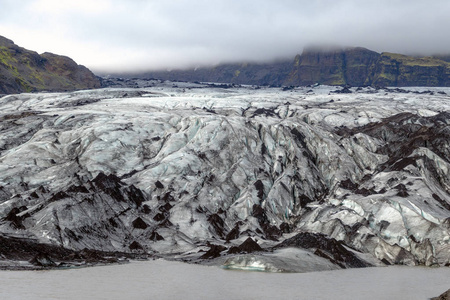 Solheimajokull 是冰岛南部米达尔斯冰原冰川的冰川 tounge