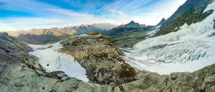 阿尔卑斯山上的冰川, 登山探险到大天堂