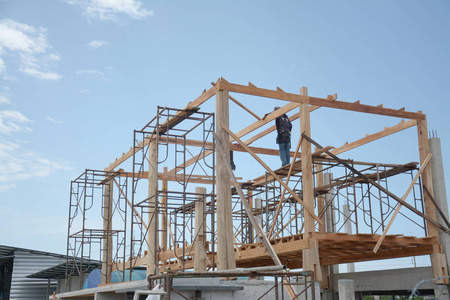 在建房屋木结构