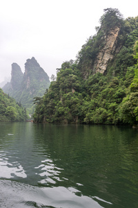 宝峰湖风光