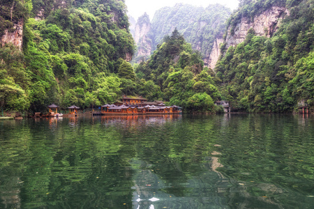 宝峰湖风光