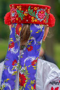 多色刺绣妇女的乌克兰民间服饰细节