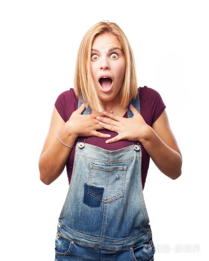 金发女孩与惊讶的表情