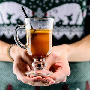 蜂蜜伏特加图片