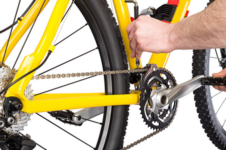调整齿轮修理自行车图片
