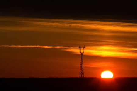 金色的夕阳的天空图片