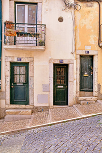 里斯本老门面，详细的旧街道葡萄牙旅游