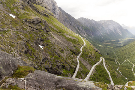 对 trollstigen 和 stigfossen挪威风景路线的看法