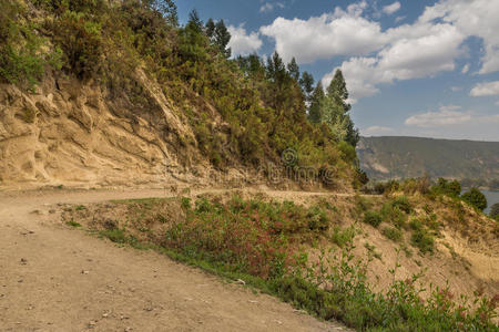 环山土路