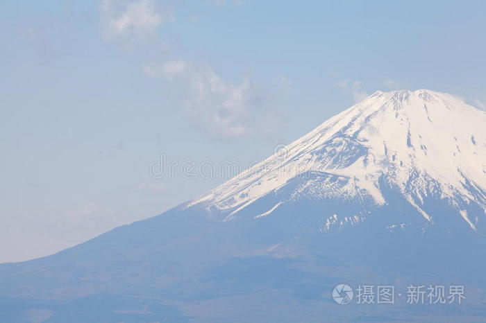 春天的富士山