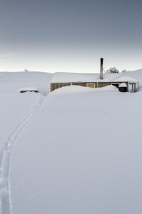 雪山小屋图片