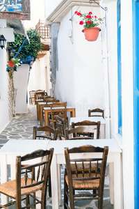 西弗诺斯岛上的传统希腊小巷