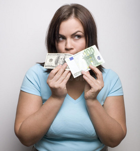 快乐有钱的女人图片