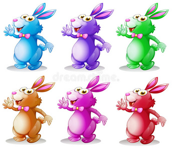 六只彩色兔子
