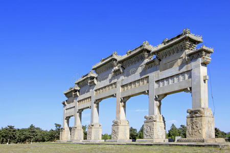 土地,国土 滋生地,温床 粪尿,肥料李鸿昌18231901年,曾是清朝的中国