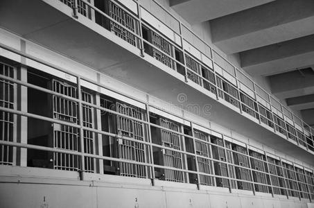 监狱牢房,黑白相间照片