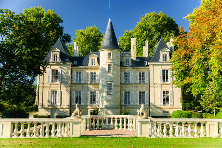 法国梅多克地区的皮孔拉兰德城堡