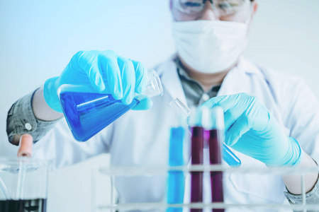科学实验科学理念下的装备控股工具科学家照片