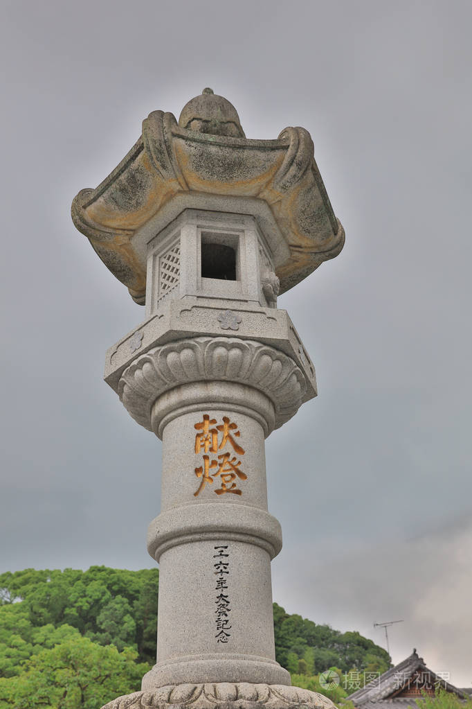 在福冈太宰府神社的石灯照片 正版商用图片0qmww8 摄图新视界