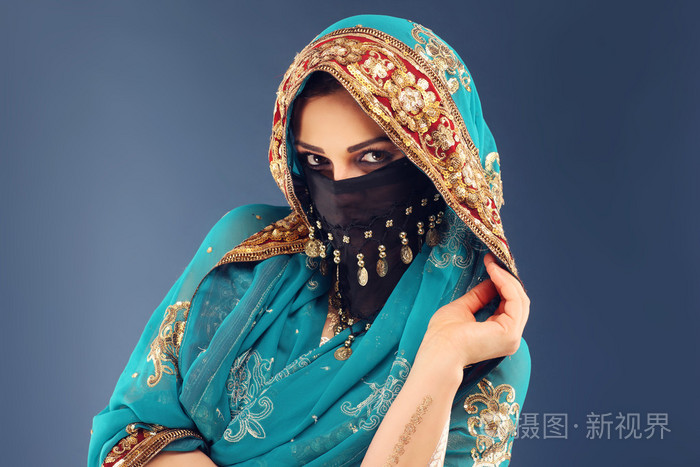 阿拉伯文的美女