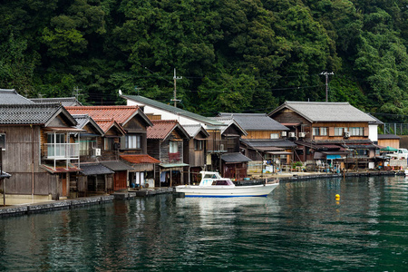 水 Ine Cho 房子村