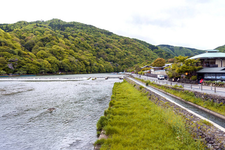 在日本京都岚山区桂河