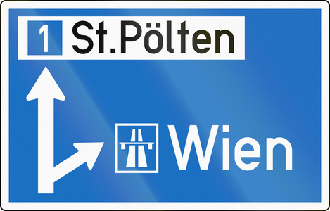 在奥地利的机路方向标志图片