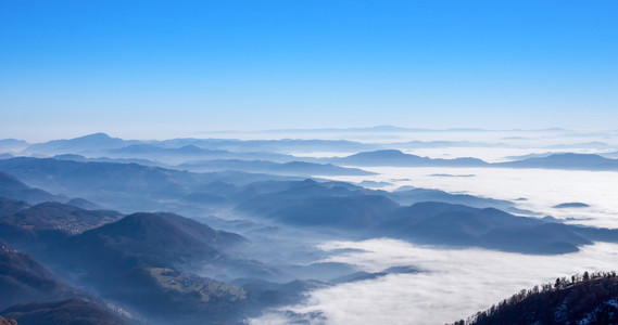 蓝雾山风景