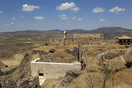 中世纪的村庄的莫亚，昆卡，卡斯蒂利亚拉曼恰，西班牙的废墟