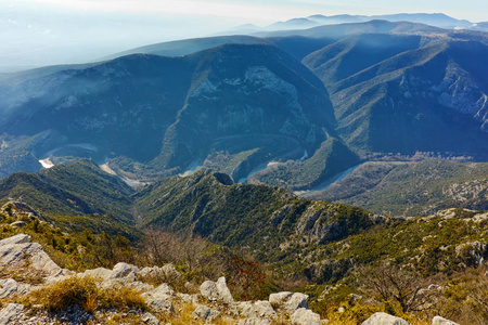 Nestos 峡谷附近小镇的克桑西，东马其顿和色雷斯的惊人全景