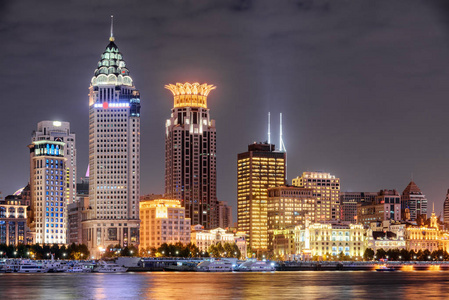 中国现代历史中国上海浦西天际线美丽的夜景.