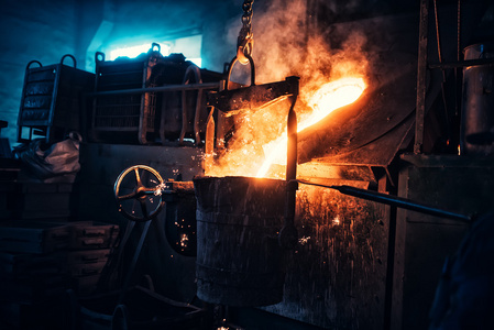 冶炼金属的详细信息照片