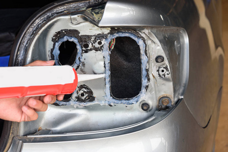 汽车尾灯车身路径用硅胶密封胶照片