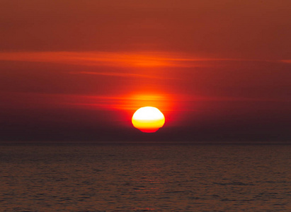 太阳将在地平线下升起