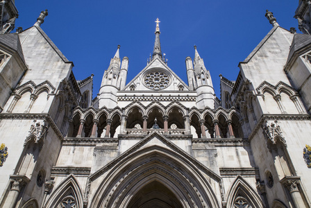 正义在伦敦英国皇家法庭