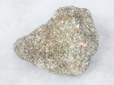 石榴石白云母片岩图片