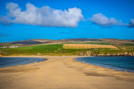 苏格兰, 安得兰群岛, 圣尼尼安斯蒂芬的海滩, tombolo 是一个沉积地貌, 其中一个岛屿连接到大陆的一个狭窄的一块土地
