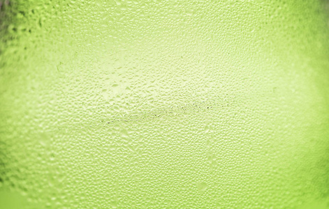 绿色抽象水下降的背景下，自然水滴眼液对 gla