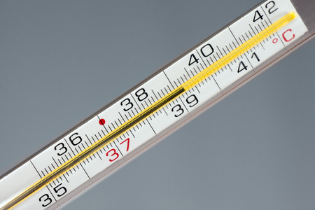 温度计显示发烧插画