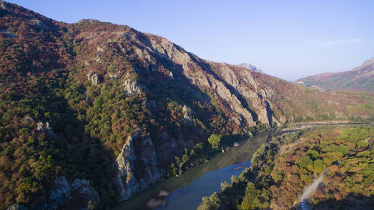 阿尔达河，南罗多彼山，保加利亚的鸟瞰图
