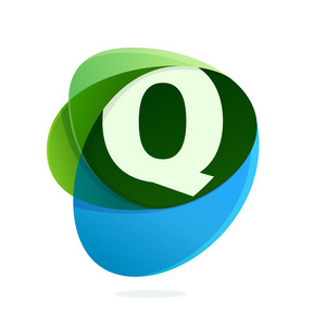 Q 带绿色的叶子和蓝色滴字母
