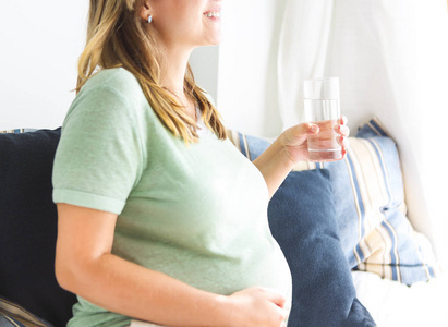 怀孕，孕产特写的快乐孕妇