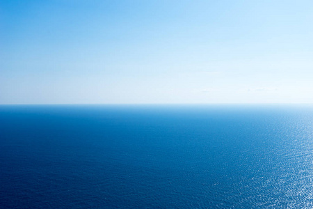 平静大海图片-平静大海素材-平静大海插画-摄图新视界