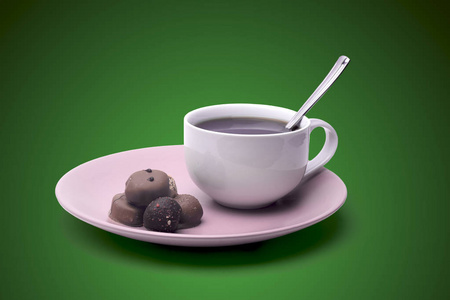 一杯咖啡和巧克力