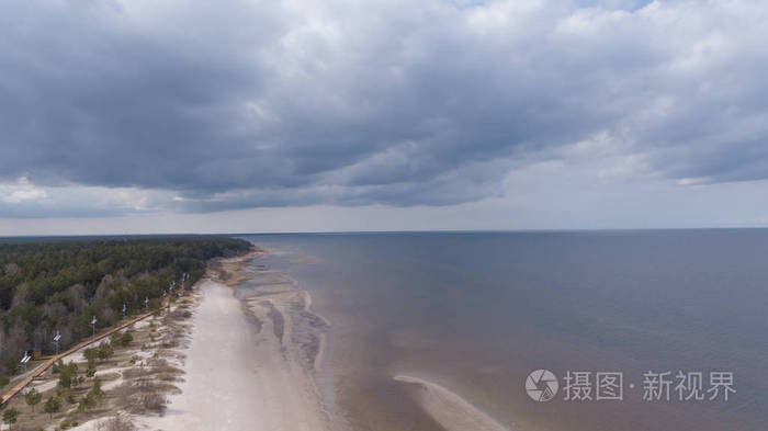 Roja 拉脱维亚波罗的海海边空中无人机顶视图