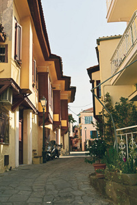 希腊, 卡瓦拉, 狭窄的鹅卵石街道和家园在 Panagia 区